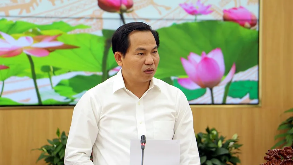 Bí thư Thành ủy TP Cần Thơ đề nghị Giám đốc các Sở ngành phát huy hơn nữa vai trò trách nhiệm nghĩa vụ của mình. Ảnh: CHÂU ANH