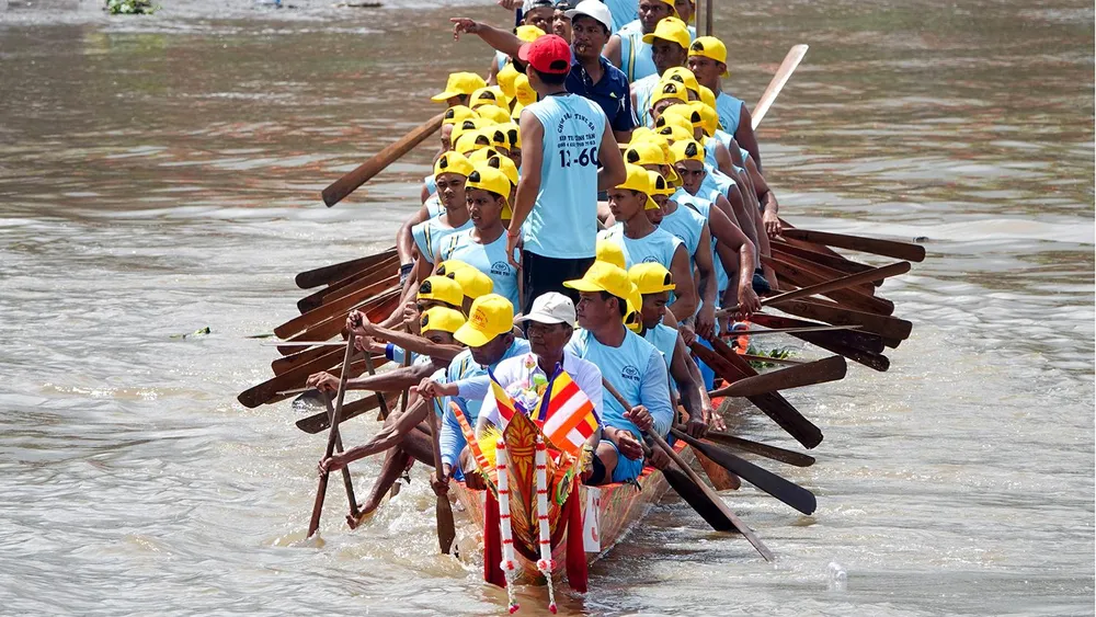 Khởi thủy của ghe ngo là thuyền độc mộc và được cải tiến dần theo thời gian để trở nên bắt mắt và đạt tốc độ nhanh hơn. Ảnh: NGUYỄN TRINH