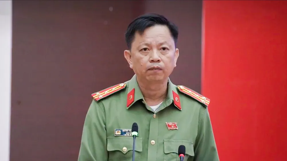 Giám đốc Công an Hậu Giang khuyến cáo bà con không vì tiện lợi mà tham gia vay tiền qua các app, nên liên hệ trực tiếp với các tổ chức tín dụng để được tư vấn, hỗ trợ.