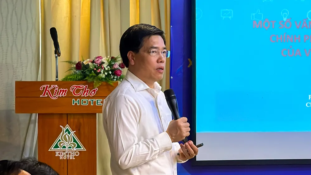 Ông Phạm Minh Hùng, Vụ trưởng Vụ CCHC (Bộ Nội vụ), cho biết Bộ đánh giá về cải cách thể chế không nhằm vào thể chế riêng nào. Ảnh: CHÂU ANH