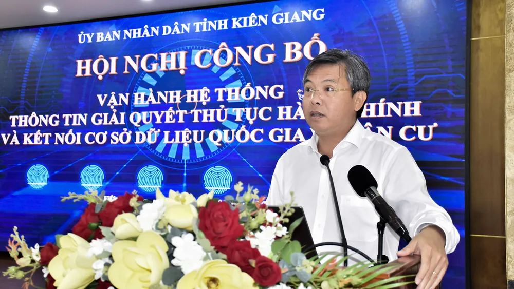 Ông Nguyễn Lưu Trung, Phó Chủ tịch UBND tỉnh Kiên Giang, phát biểu tại Hội nghị. Ảnh: TUẤN THY