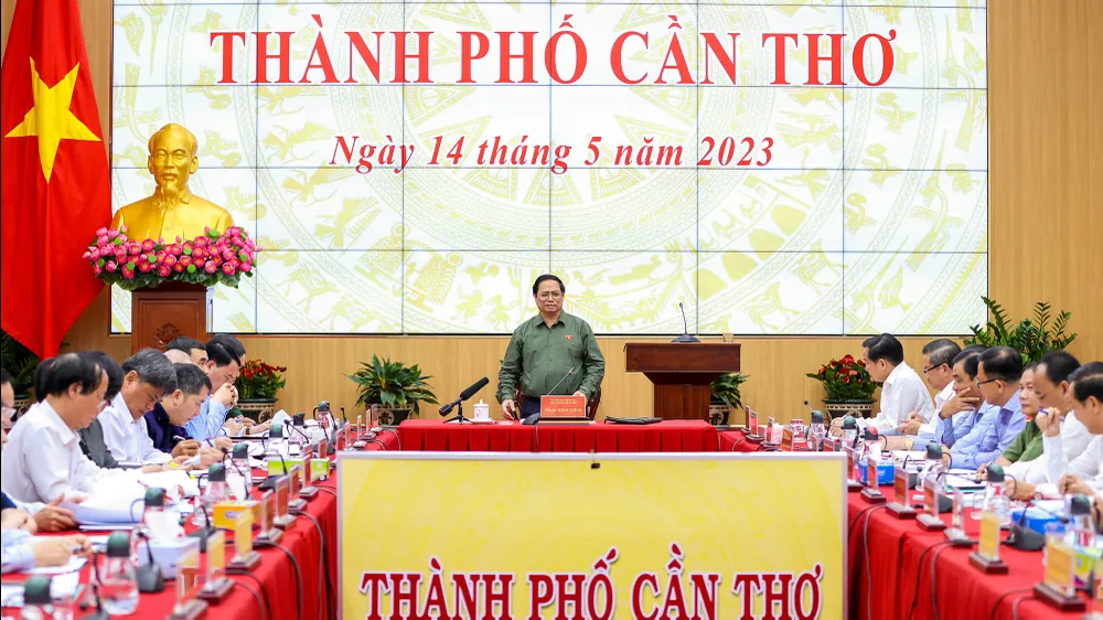 Thủ tướng Phạm Minh Chính cũng đã giao nhiệm vụ rất cụ thể cho các bộ ngành liên quan để xử lý các vấn đề khó khăn, vướng mắc của TP Cần Thơ. Ảnh: VGP/Nhật Bắc