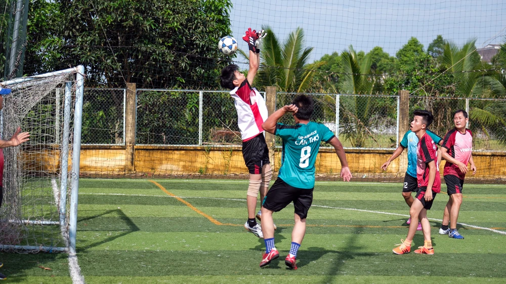 Hội thao là hoạt động thường niên, nhằm tạo sân chơi lành mạnh cho đội ngũ những người làm báo ở Hậu Giang và các tỉnh phía Nam sông Hậu. Ảnh: GIANG LAM