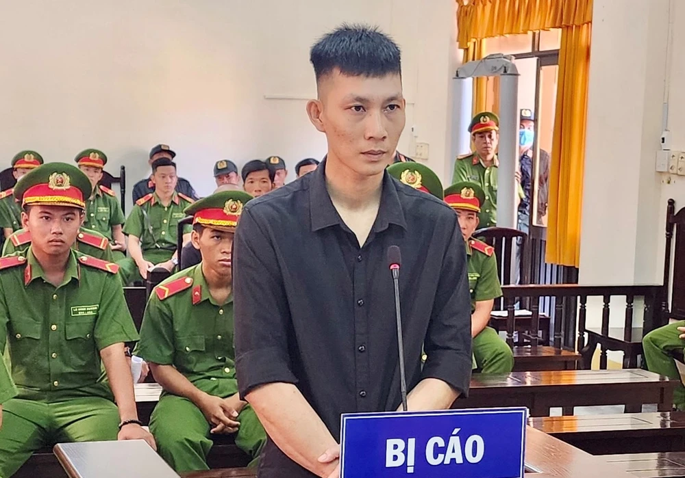 Bị cáo Nguyễn Thành Lượng tại phiên tòa sơ thẩm. Ảnh: VĂN VŨ nam-thanh-niên-sat-hai-nguoi-yeu.jpg