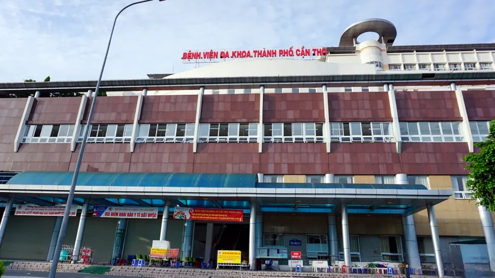 Trong quá trình điều tra, Cơ quan CSĐT Công an TP Cần Thơ phát hiện trong quá trình bán kit xét nghiệm tại BVĐK TP Cần Thơ, công ty Việt Á có chính sách chi tiền phần trăm hoa hồng cho nhân viên và lãnh đạo BV. Ảnh: HẢI DƯƠNG bvdk-can-tho.jpg