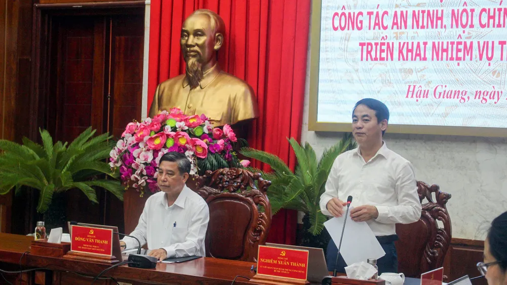 Ông Nghiêm Xuân Thành, Bí thư Tỉnh ủy Hậu Giang phát biểu chỉ đạo tại Hội nghị. Ảnh: BẢO BẢO Bí thư Hậu Giang yêu cầu xử lý kịp thời các vụ tiêu cực dư luận xã hội quan tâm