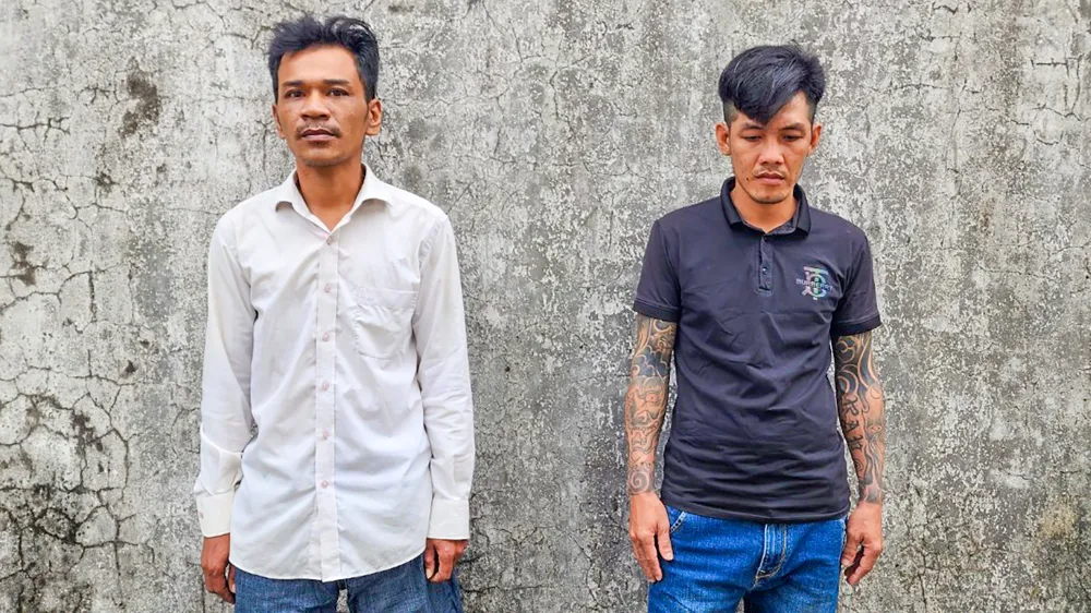 giật dây chuyền.jpg