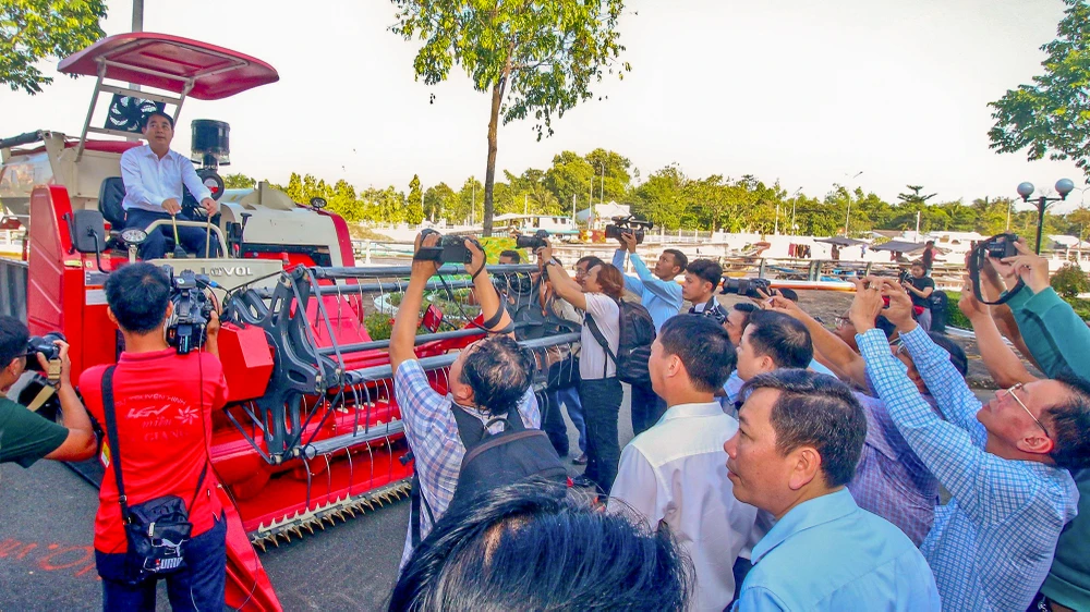 Festival ngành hàng quốc tế ngành hàng lúa gạo Việt Nam - Hậu Giang 2023