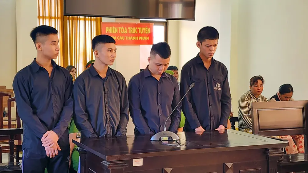 2 người ở Phú Quốc suýt mất mạng vì bị đâm nhầm