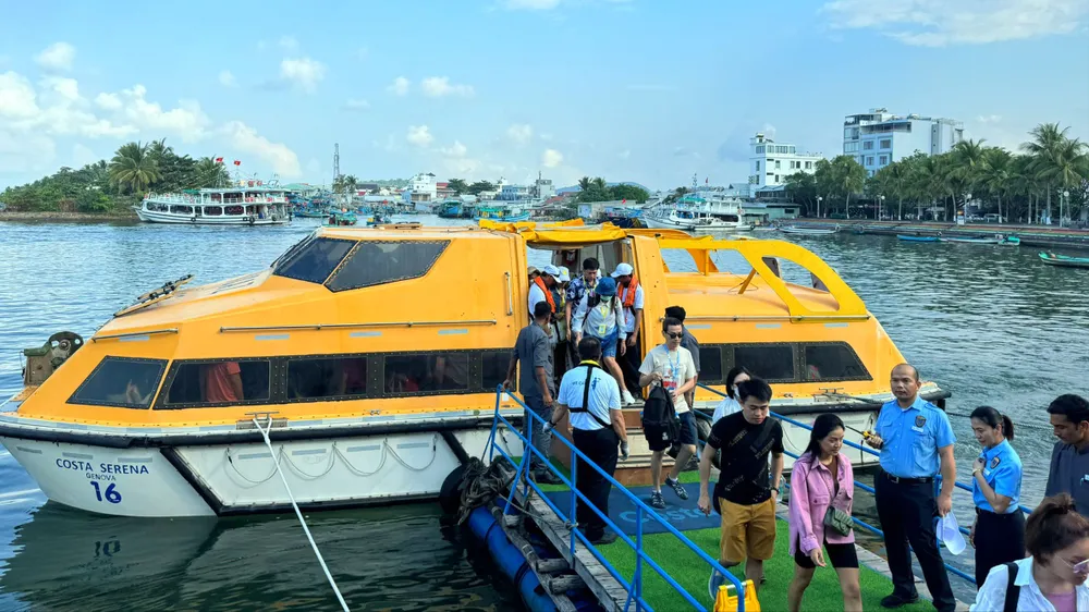 Phú Quốc đón gần 1.100 khách du lịch quốc tế từ đường biển