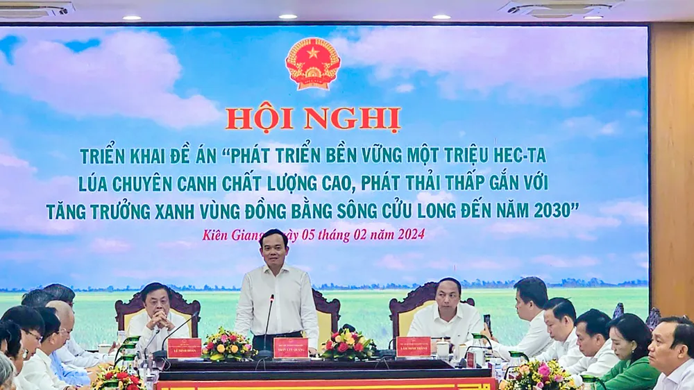 Phó Thủ tướng Trần Lưu Quang