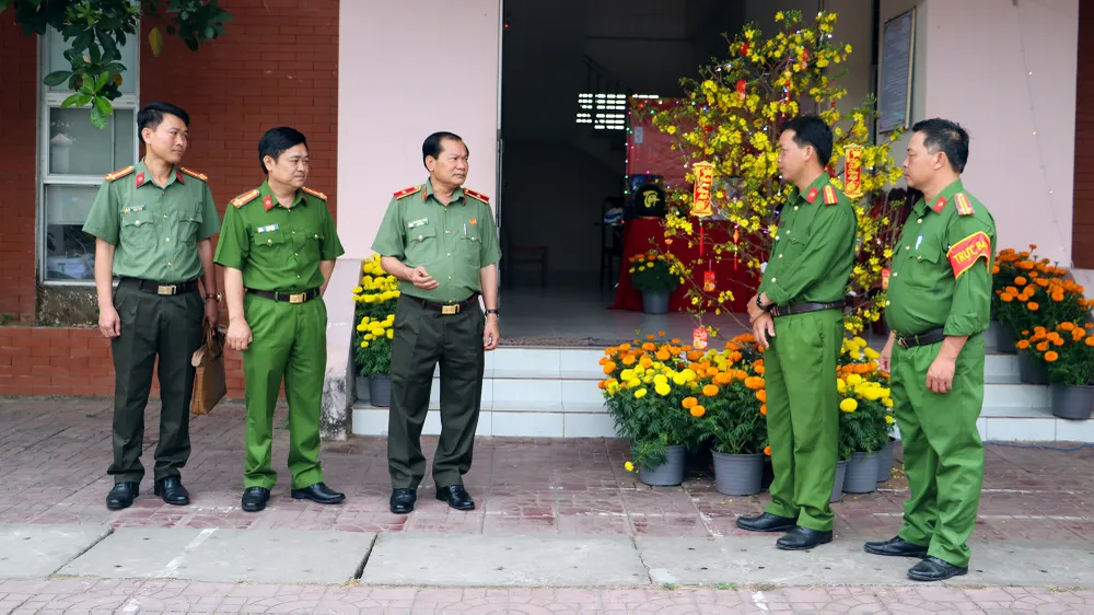 giam-doc-cong-an-tp-can-tho-kiem-tra-9.jpg