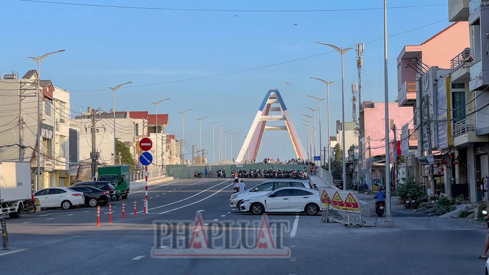 Cầu Trần Hoàng Na Cần Thơ