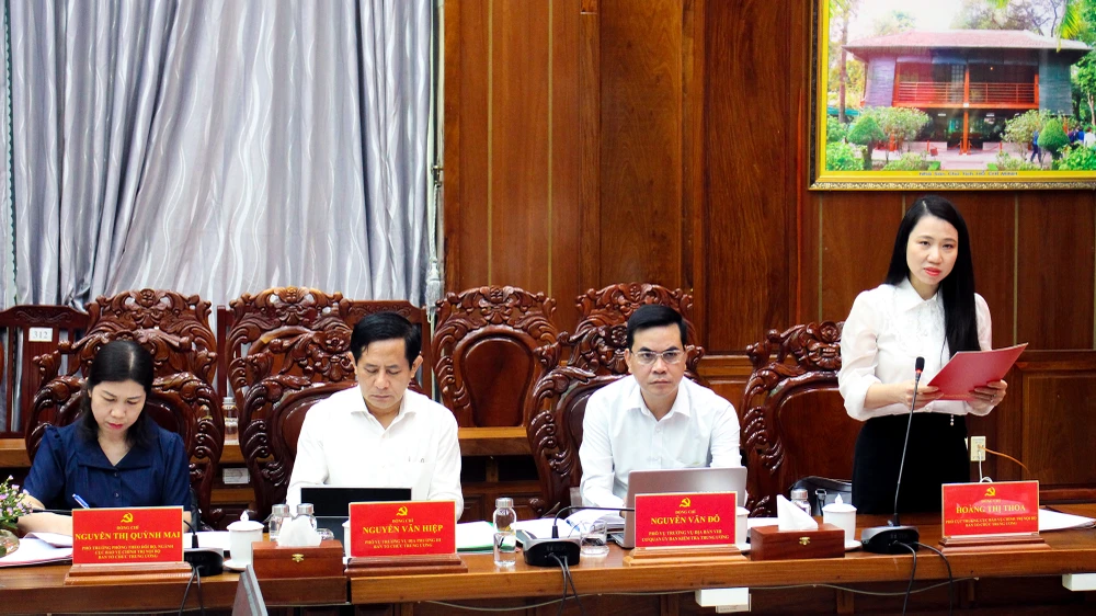 Đoàn kiểm tra số 6 của Tiểu ban Bảo vệ chính trị nội bộ Trung ương đã công bố Quyết định kiểm tra công tác bảo vệ chính trị nội bộ tại tỉnh Hậu Giang. Ảnh: TS Công bố Quyết định kiểm tra công tác bảo vệ chính trị nội bộ tại tỉnh Hậu Giang