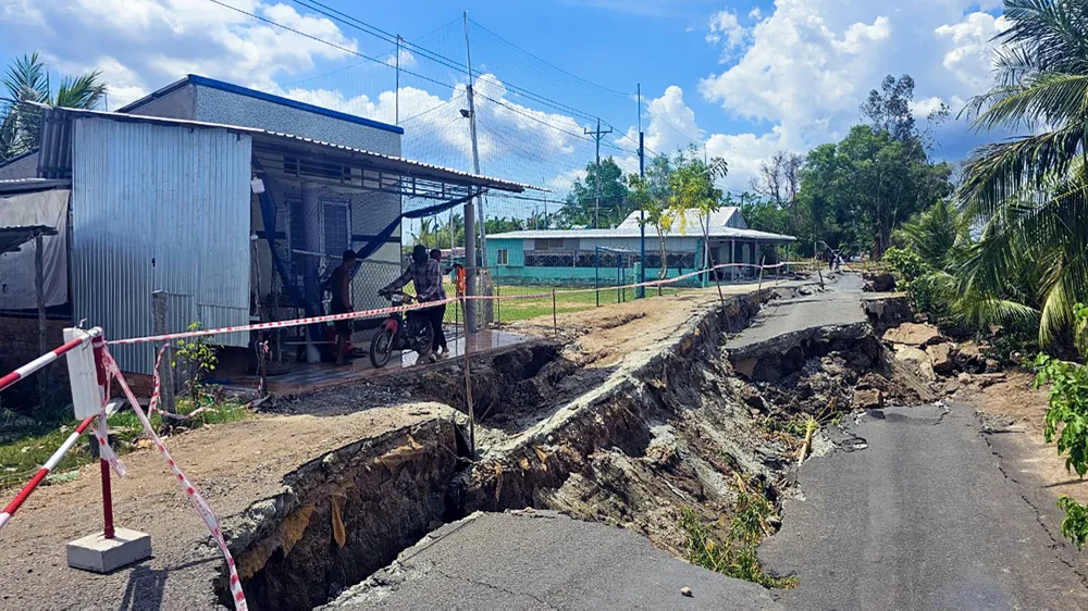 Kiên Giang: Sạt lở hơn 10km đường do ảnh hưởng hạn hán