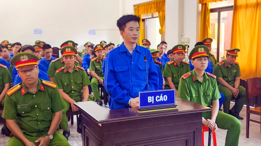 HĐXX tuyên phạt bị cáo Nguyễn Văn Thái (Thái bus) mức án tù chung thân tội giết người. Ảnh: VĂN VŨ vu-no-sung-phu-quoc-tinh-kien-giang-12.jpg