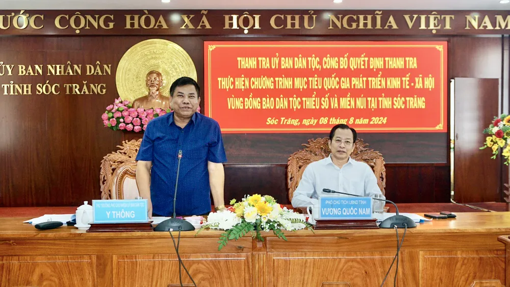 Ông Y Thông, Thứ trưởng, Phó Chủ nhiệm Ủy ban Dân tộc đề nghị UBND tỉnh Sóc Trăng phối hợp, tạo điều kiện để Đoàn thanh tra hoàn thành tốt nhiệm vụ. Ảnh: NGUYÊN TÂM Thanh tra việc thực hiện Chương trình mục tiêu quốc gia 1719 tại tỉnh Sóc Trăng