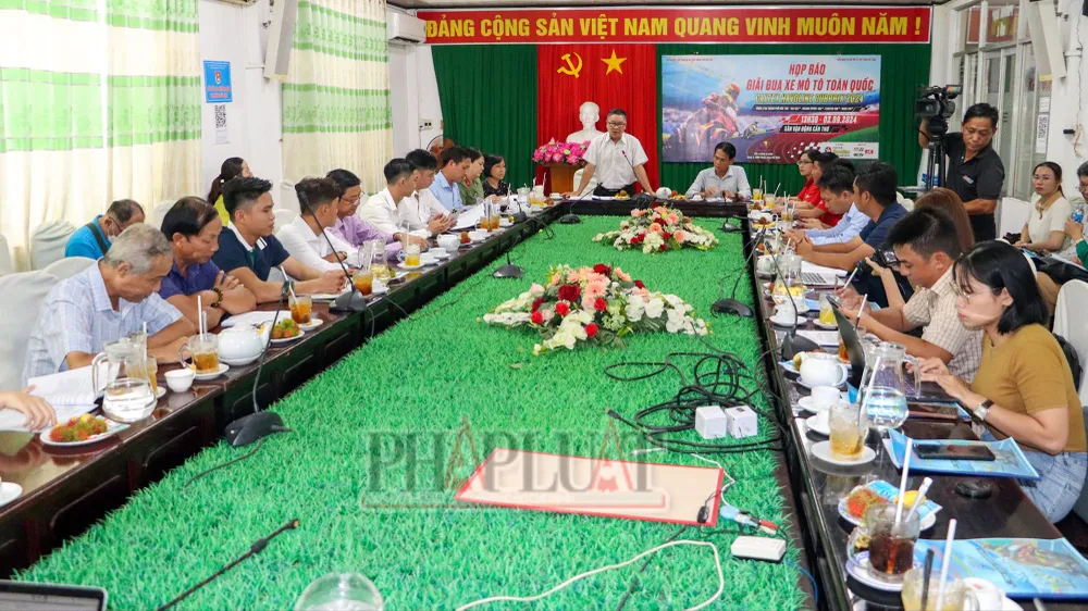 Họp báo thông tin về Giải đua xe mô tô toàn quốc tranh Caltex Havoline Cub Prix 2024. Ảnh: CHÂU ANH Giải đua xe mô tô dịp 2-9 ở TP Cần Thơ