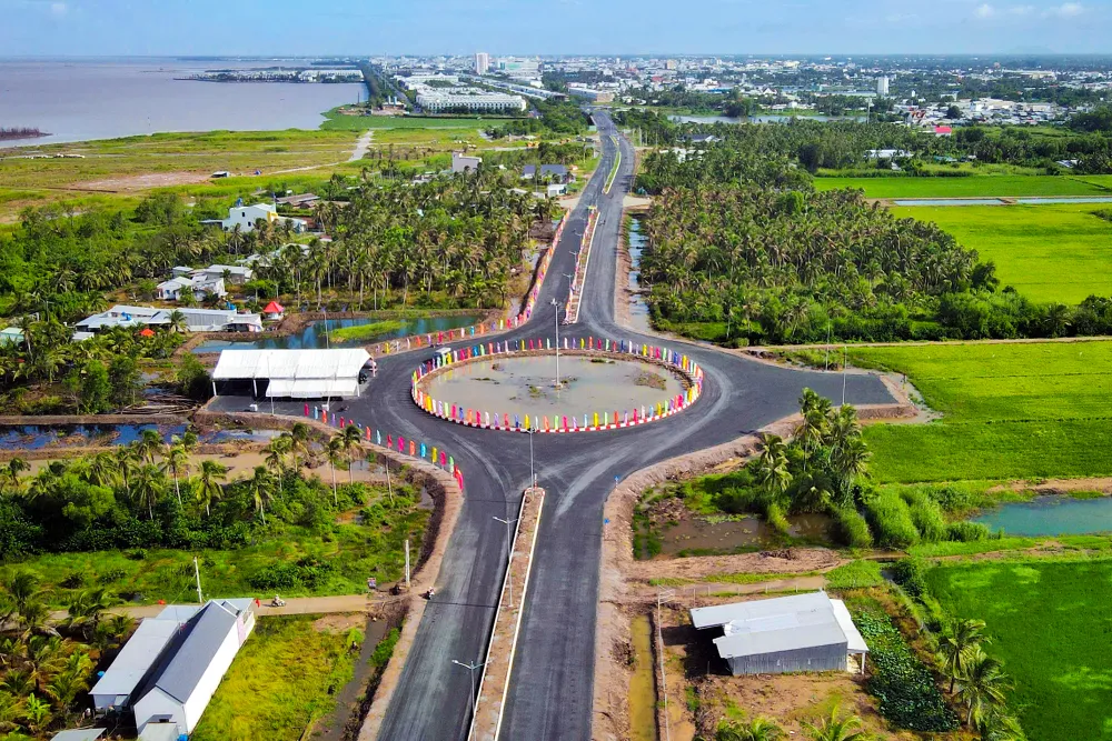 Đường 3-2 nối dài rút ngắn thời gian di chuyển từ trung tâm tỉnh Kiên Giang đến các địa phương vùng U Minh Thượng. Ảnh: HOÀNG HỮU tinh-kien-giang-khanh-thanh-duong-3-2-noi-dai.jpg