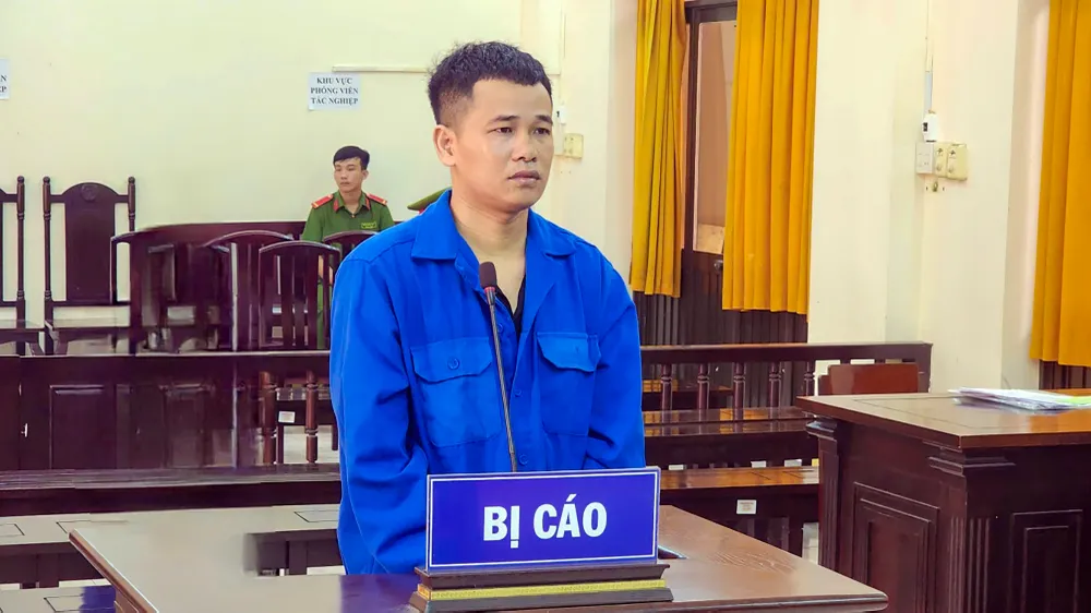 TAND tỉnh Kiên Giang tuyên phạt bị cáo Kim Văn Út (40 tuổi, ngụ huyện Giồng Riềng) 12 năm tù tội cướp tài sản.