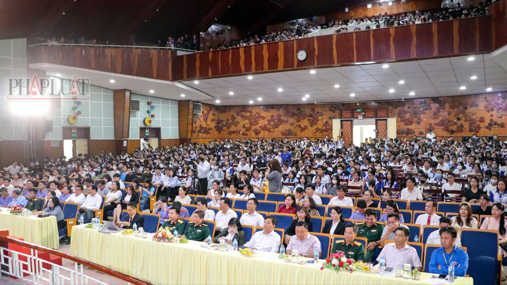 Phiên tòa giả định: Lãnh án tù từ mâu thuẫn trên mạng xã hội