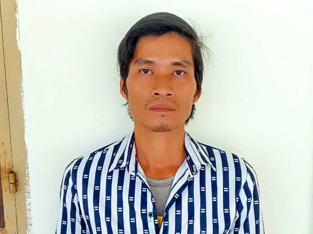 Bị can Nguyễn Văn Ly bị Công an huyện Tân Hiệp khởi tố để điều tra tội hành hạ con