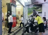 Chiều nay, giá xăng A95, E5 lại đồng loạt tăng ảnh 1 Chiều nay, giá xăng đồng loạt giảm nhẹ sau nhiều lần tăng