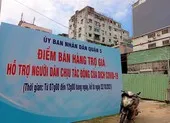 Người dân nhộn nhịp mua tôm, cá, rau, thịt... giá rẻ