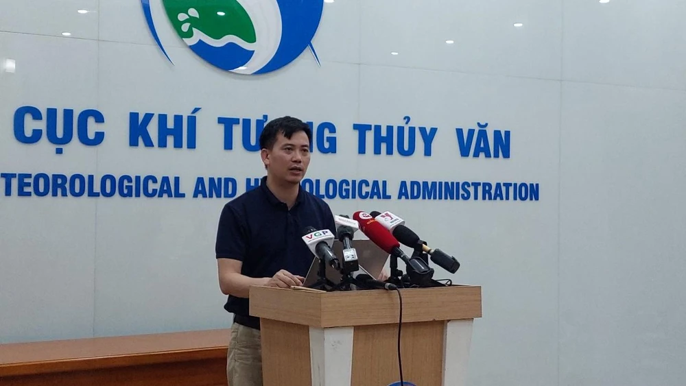 Ông Nguyễn Văn Hưởng, Trưởng phòng Dự báo Thời tiết, Trung tâm KTTVQG. Ảnh: AH