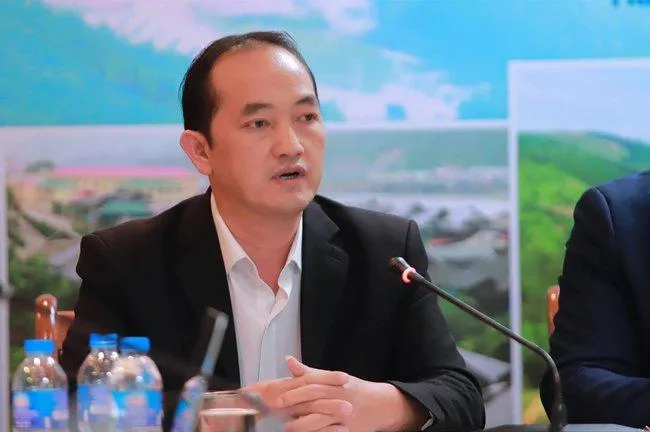 Ông Hảng Seo Sùng, Chủ tịch UBND xã Tung Chung Phố (huyện Mường Khương, tỉnh Lào Cai) phát biểu tại toạ đàm. Ảnh: DÂN VIỆT Ông Hảng Seo Sùng, Chủ tịch UBND xã Tung Chung Phố (huyện Mường Khương, tỉnh Lào Cai) phát biểu tại toạ đàm. Ảnh: DÂN VIỆT