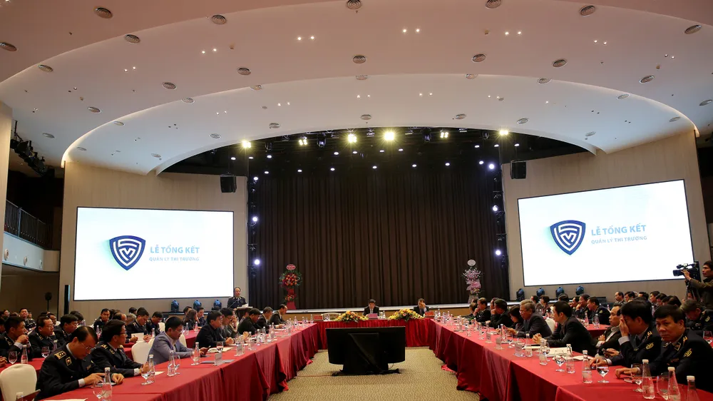 Toàn cảnh hội nghị tổng kết công tác năm 2022, triển khai nhiệm vụ năm 2023 của Tổng cục QLTT. Ảnh: QLTT Toàn cảnh hội nghị tổng kết công tác năm 2022, triển khai nhiệm vụ năm 2023 của Tổng cục QLTT. Ảnh: QLTT