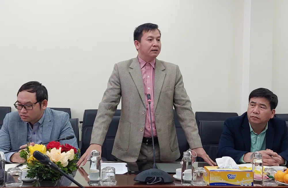 Ông Huỳnh Tấn Đạt, Phó cục trưởng Cục Bảo vệ thực vật thông tin tại buổi họp báo. Ảnh: AH