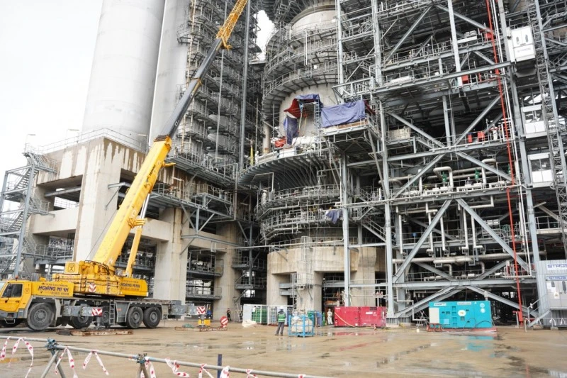 Kể từ khi hoạt động, nhà máy lọc dầu Nghi Sơn liên tục xảy ra các trục trặc, sự cố. Ảnh: BCT