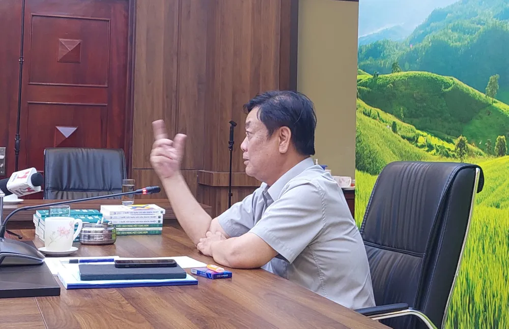 Bộ trưởng Lê Minh Hoan chủ trì cuộc họp. Ảnh: AH