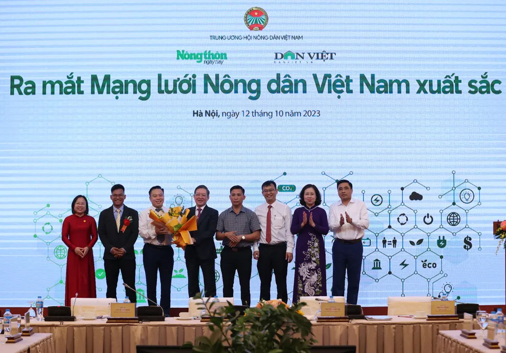 Ra mắt "Mạng lưới Nông dân Việt Nam xuất sắc". z4776788098486_19520faba7060a1ad6dbcc609bbe55ab.jpg