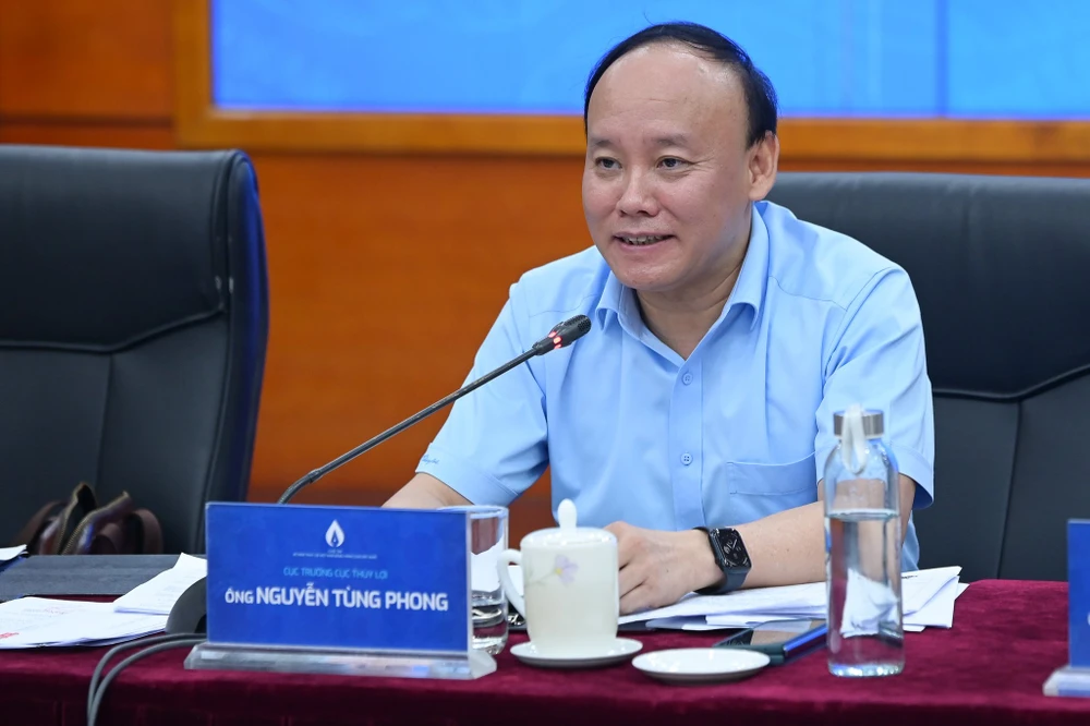 Ông Nguyễn Tùng Phong, Cục trưởng Cục Thuỷ lợi thông tin về tình hình các hồ chứa nước khi mùa mưa lũ cận kề. hồ chứa nước.jpg