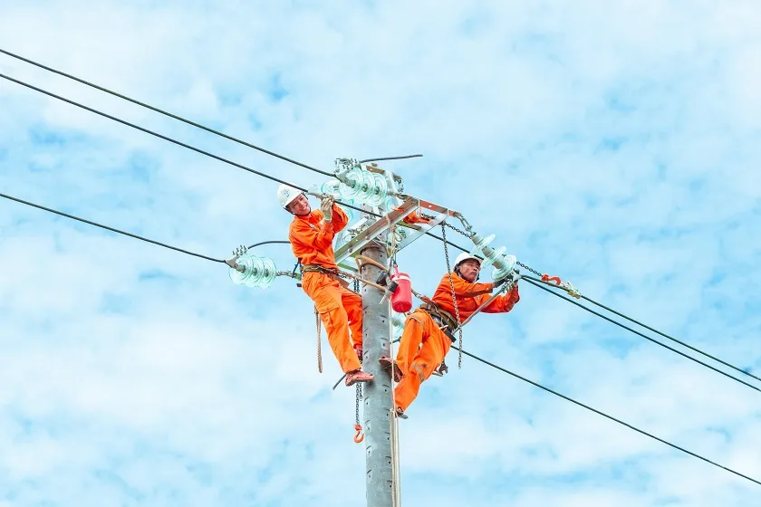 EVN lỗ gần 22.000 tỉ đồng.jpg