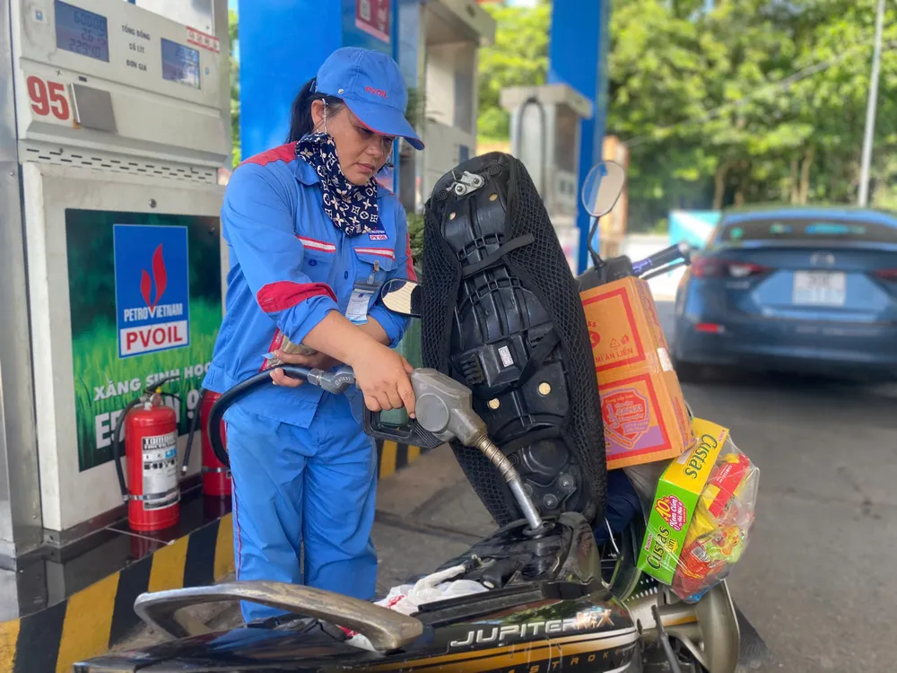 Chiết khấu hoa hồng bán xăng dầu.jpg