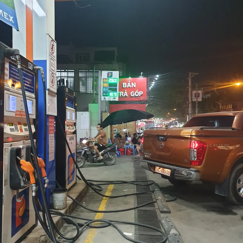 Giá xăng dầu hôm nay