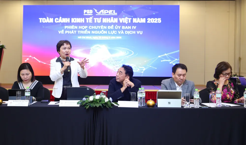 Toàn cảnh Kinh tế tư nhân lần thứ nhất.jpg