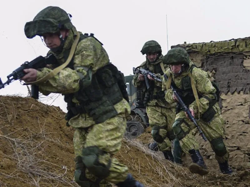 Nga điều 2.500 binh sĩ tập trận quy mô lớn ở Crimea ảnh 1