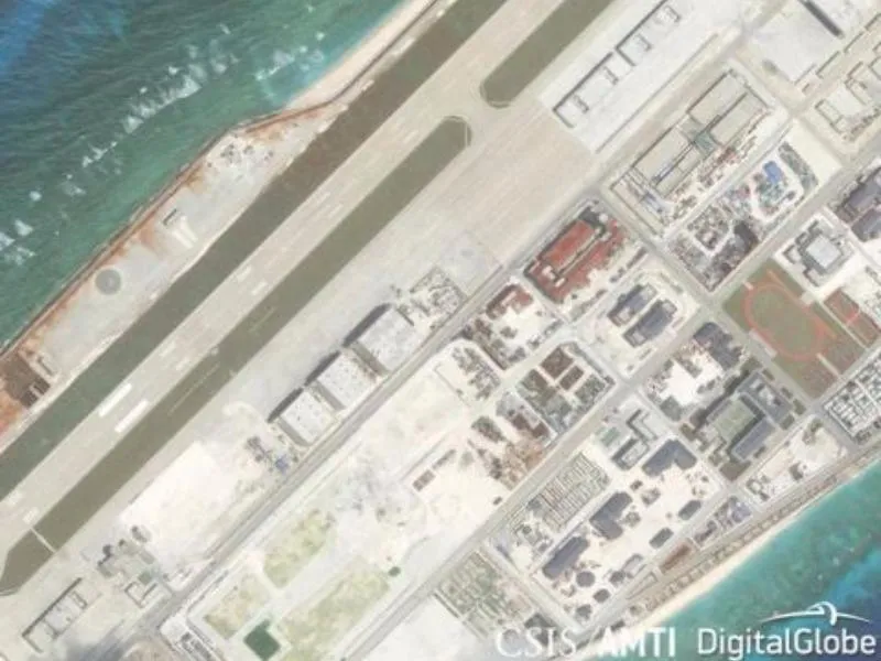 Trung Quốc sắp xây xong hạ tầng quân sự ở biển Đông? ảnh 3