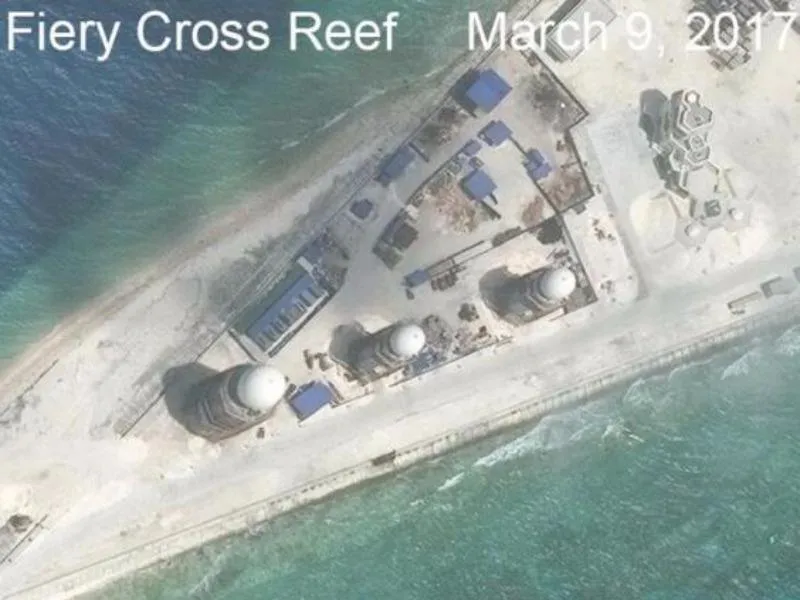 Trung Quốc sắp xây xong hạ tầng quân sự ở biển Đông? ảnh 2