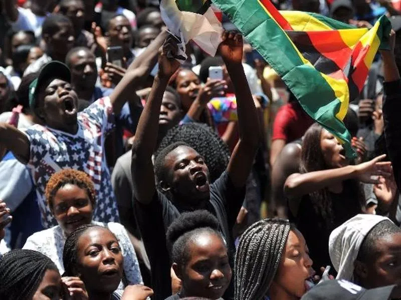 Nam Phi bối rối vì diễn biến phức tạp tại Zimbabwe ảnh 1