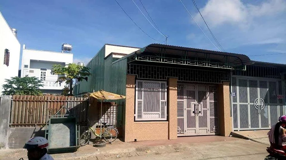 Tước quân tịch nữ trung tá cảnh sát bị tố lừa đảo ảnh 2