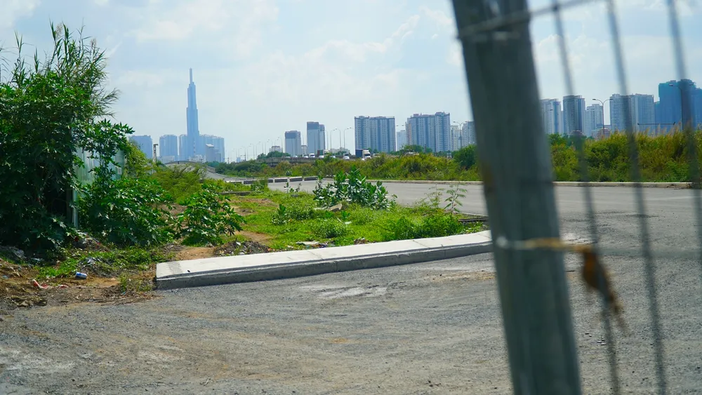 Khu vực khu dân cư nhìn ra đường song hành