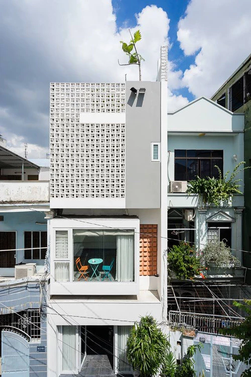 Nhà ống đẹp nhờ góc giếng trời ảnh 2 Nhà ống Sài Gòn đẹp nhờ góc giếng trời - ảnh 2