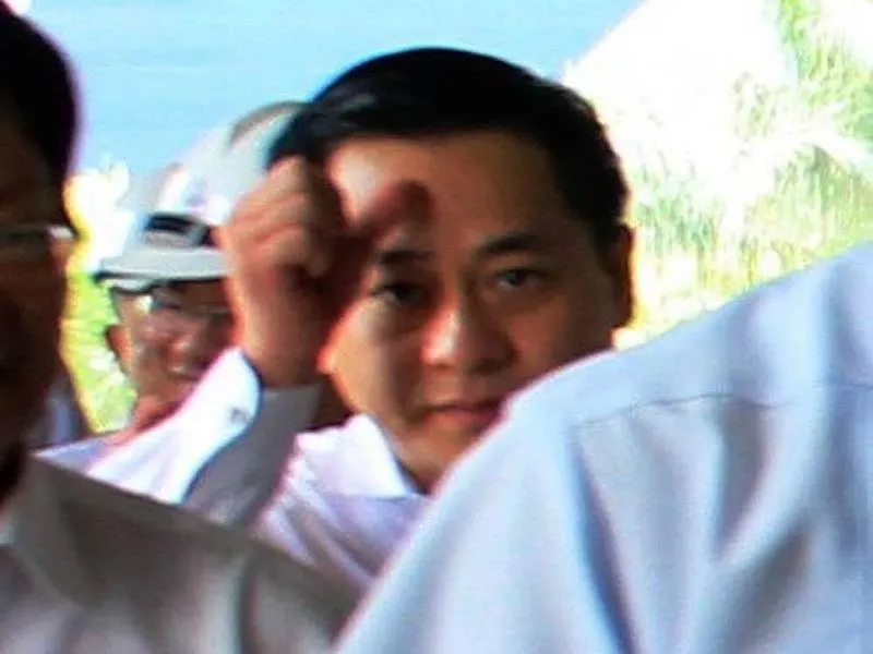 Máy bay chở Vũ 'nhôm' sắp hạ cánh xuống Nội Bài ảnh 1