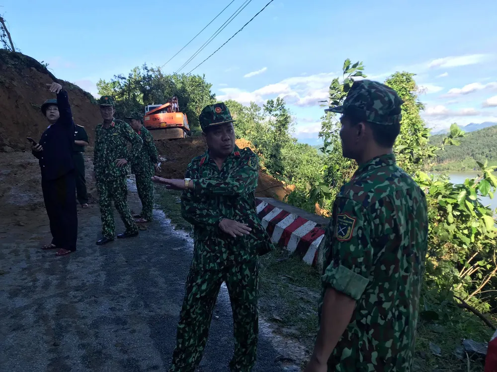 Vụ sạt lở ở Trà Leng: Đã cứu 33 người, còn 14 người mất tích ảnh 22