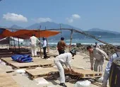 Đà Nẵng: Tháo dỡ hàng chục lều bạt bao vây ghềnh Nam Ô
